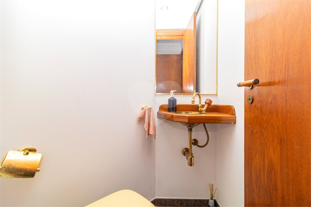 Apartamento à venda com 4 quartos, sendo 2 suítes, em Campo Belo, São Paulo, SP