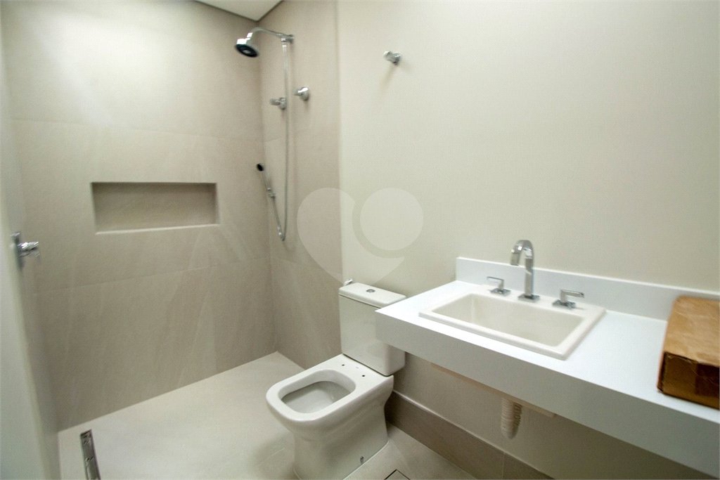 Casa à venda com 5 quartos, sendo 4 suítes, em Vila Darcy Penteado (mailasqui), São Roque, SP