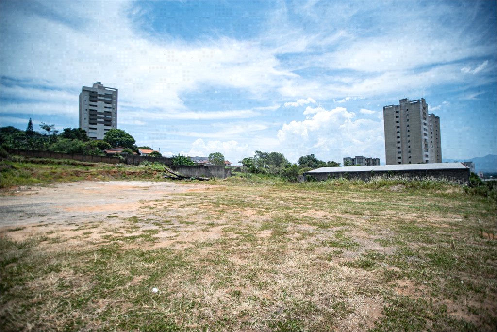Área de Terra à venda em Jardim Paulista, Taubaté, SP