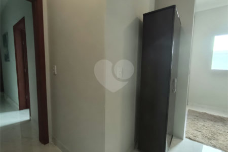 Casa à venda com 3 quartos, sendo 1 suíte,  no condomínio Ipes 2, Tatuí - SP