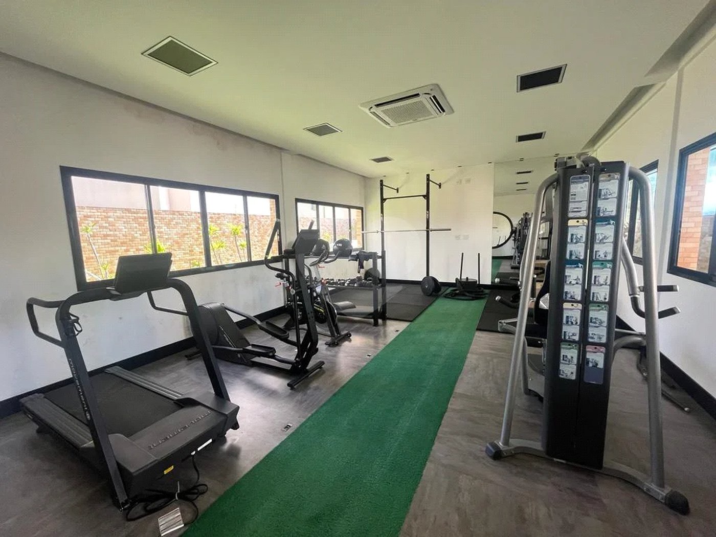 Apartamento à venda com 3 suítes em Santa Teresinha, São Paulo, SP
