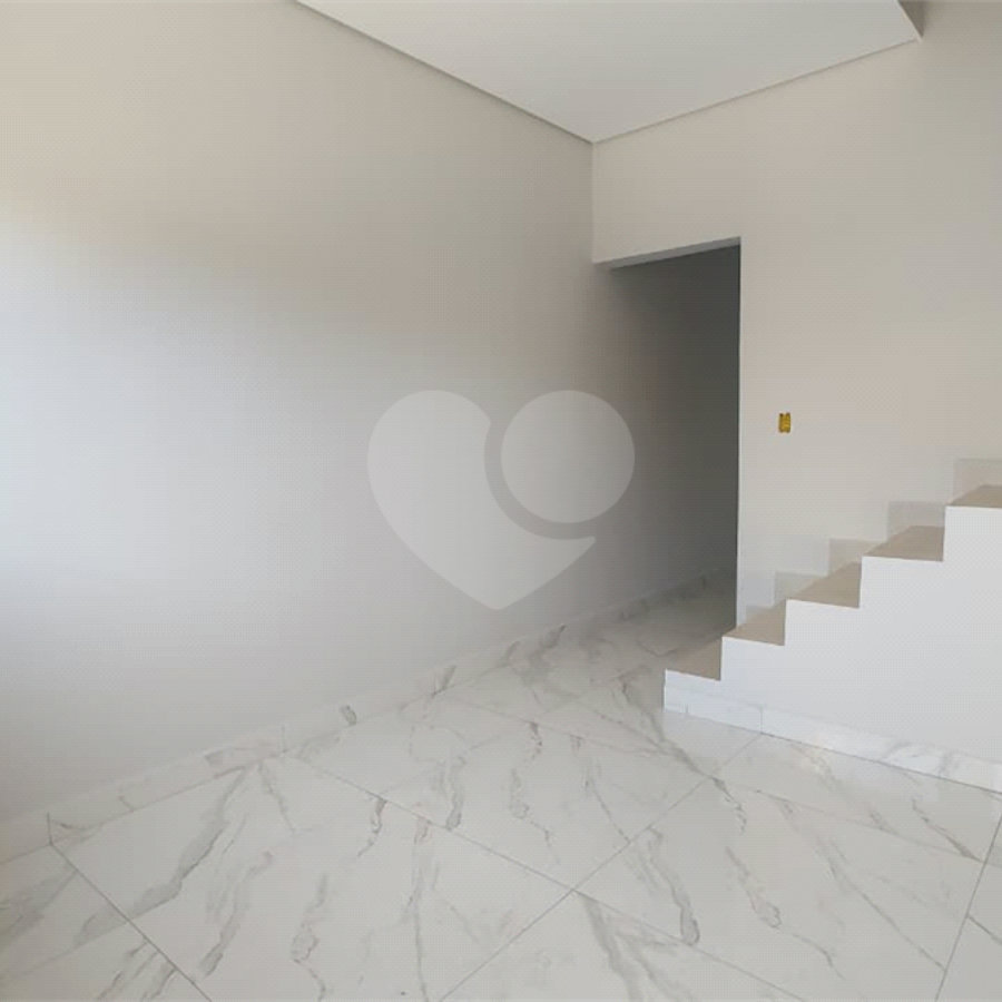 Casa de Vila à venda com 2 quartos em Wanel Ville, Sorocaba, SP
