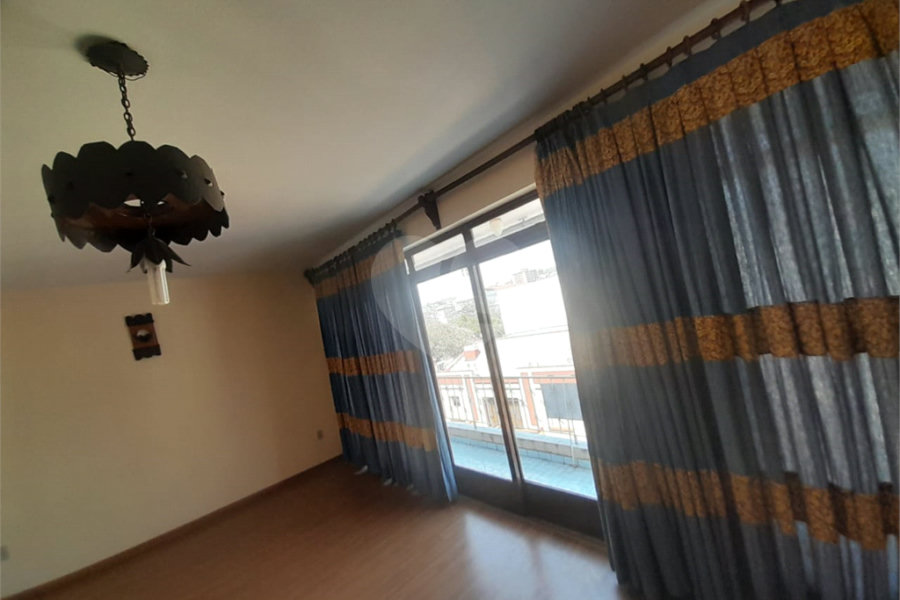 Apartamento à venda com 3 quartos, sendo 1 suíte, no Centro, Serra Negra, SP