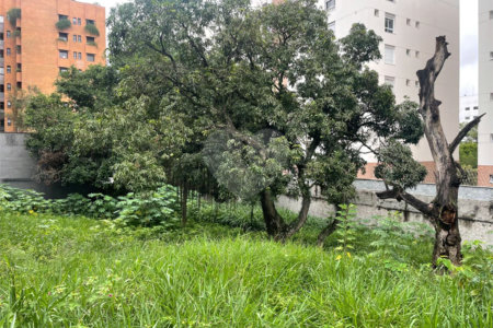 Terreno à venda em Jardim Guedala, São Paulo, SP