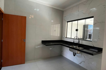 Casa à venda com 3 quartos, sendo 1 suíte,  em Bela Vista da Lagoa, Três Lagoas, MS