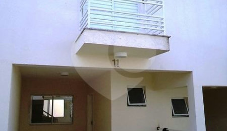 Casa à venda com 2 suítes no condomínio Villagio da Serra, São Paulo - SP