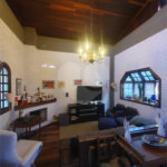 Casa à venda com 4 quartos, sendo 2 suítes,  no condomínio Vinhas da Vista Alegre - Lado Café, Vinhedo - SP