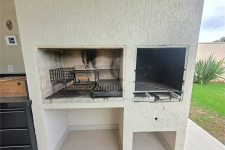 Casa à venda ou para alugar com 3 quartos, sendo 1 suíte, no condomínio Terras de São Francisco, Vinhedo - SP