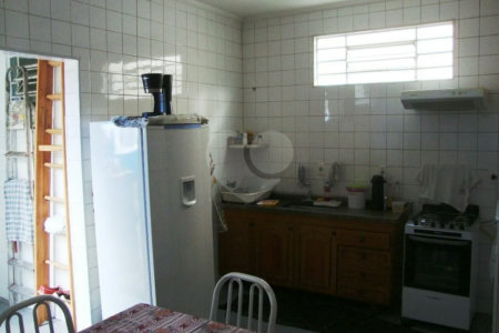 Casa Térrea à venda com 3 quartos, sendo 1 suíte, em Vila Vitório Mazzei, São Paulo, SP