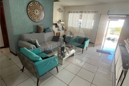 Casa à venda com 4 quartos, sendo 1 suíte, em Vila Santa Maria (vila Xavier), Araraquara, SP