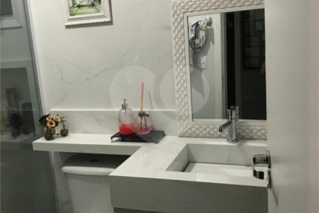 Apartamento à venda com 3 quartos, sendo 1 suíte, em Condomínio Royal Park, São José dos Campos, SP