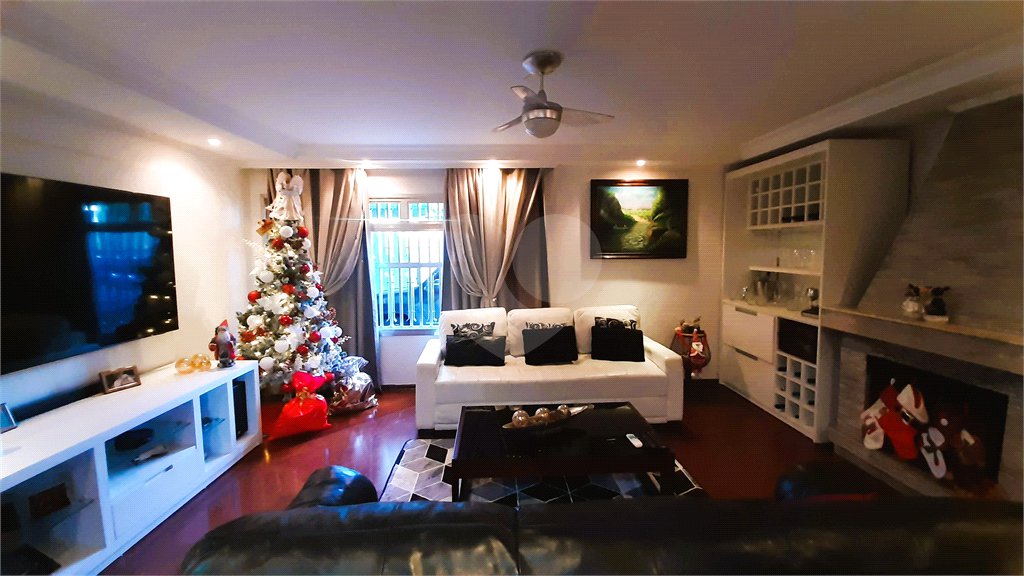 Sobrado à venda com 3 quartos, sendo 1 suíte, em Jardim Prudência, São Paulo, SP