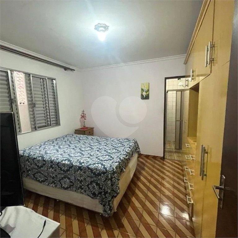 Casa à venda com 2 quartos, sendo 1 suíte, em Parque Maria Domitila, São Paulo, SP
