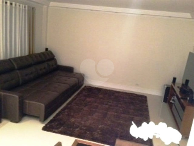 Casa à venda com 3 quartos, sendo 1 suíte,  no condomínio Residencial Água Fria, São Paulo - SP