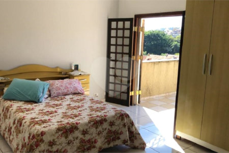 Sobrado à venda com 4 quartos, sendo 1 suíte, em Vila Rosália, Guarulhos, SP