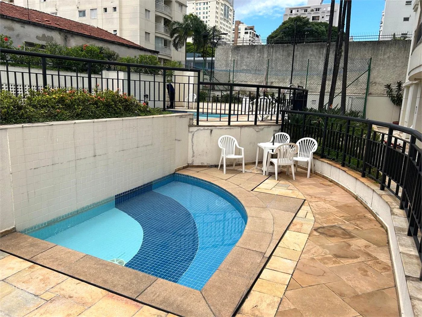 Apartamento para alugar com 3 quartos, sendo 1 suíte, em Pinheiros, São Paulo, SP