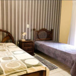 Casa à venda com 3 quartos, sendo 1 suíte,  no condomínio Vivenda das Vinhas, Vinhedo - SP