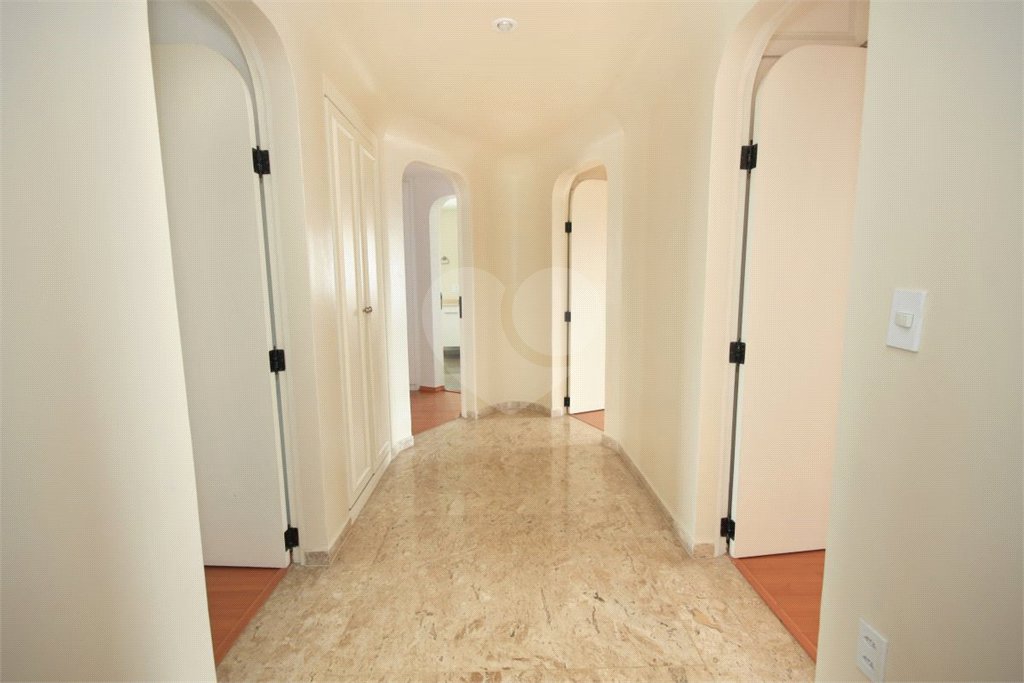 Apartamento à venda com 4 suítes em Jardim Marajoara, São Paulo, SP