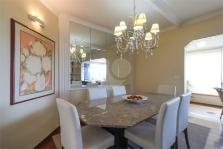 Apartamento à venda com 4 quartos, sendo 2 suítes, em Fazenda Morumbi, São Paulo, SP