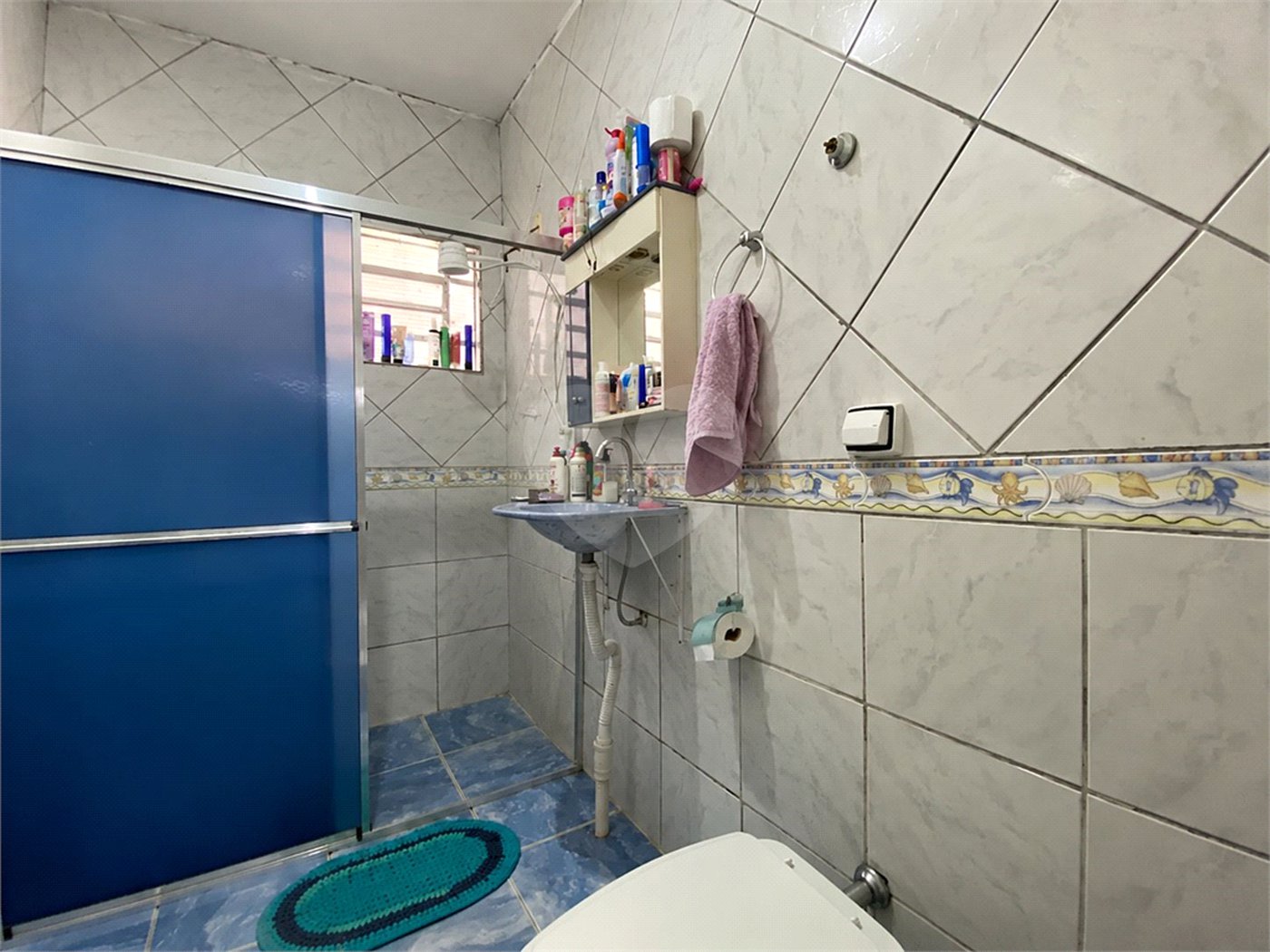 Casa à venda com 3 quartos, sendo 1 suíte, em Vila Barcelona, Sorocaba, SP