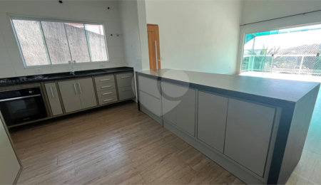 Sobrado à venda com 3 quartos, sendo 1 suíte, em Jardim Paulista, Atibaia, SP