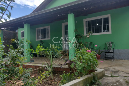 Casa à venda com 4 quartos, sendo 1 suíte, em Parque das Laranjeiras, Sorocaba, SP