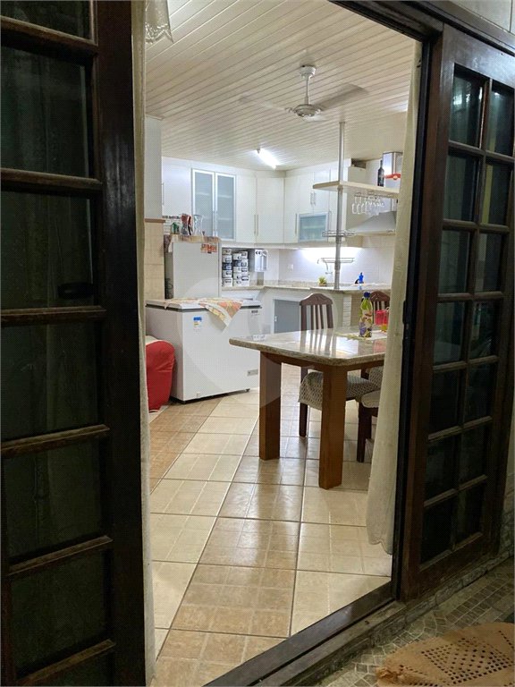 Casa à venda com 3 quartos em Santa Cruz, Rio de Janeiro, RJ