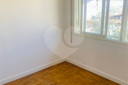 Casa de Vila à venda com 4 quartos, sendo 2 suítes, em Alto da Boa Vista, São Paulo, SP