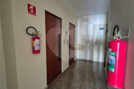 Apartamento para venda em Moema com 2 quartos, sendo 1 suíte, 1 vaga, 62 m²