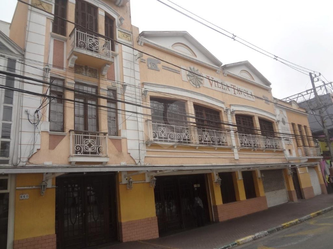 Casa comercial à venda na Rua Treze de Maio