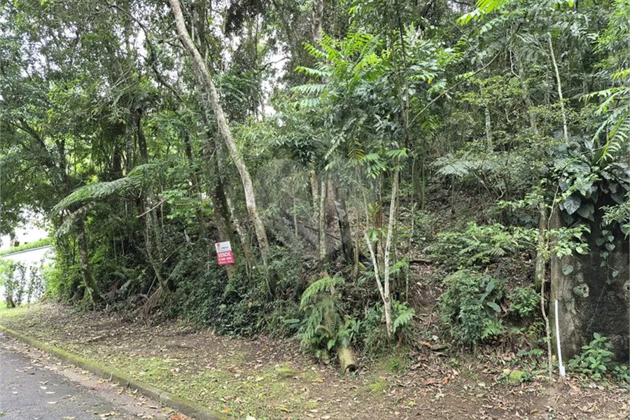 Terreno à venda no condomínio Alpes da Cantareira, Mairiporã - SP