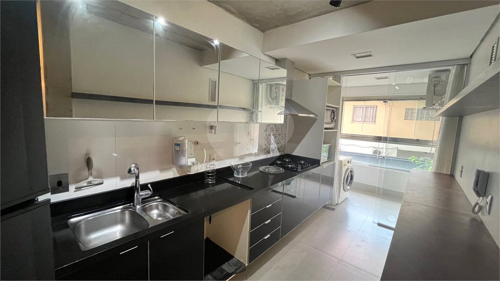 Apartamento à venda com 2 quartos, sendo 1 suíte,  em Carandiru, São Paulo, SP