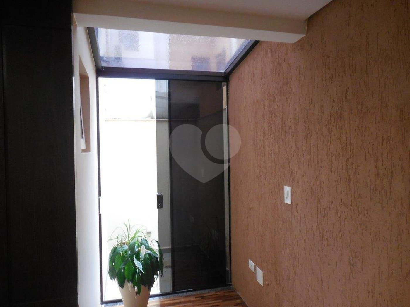 Casa à venda com 3 quartos, sendo 1 suíte, no condomínio Residencial Morada do Horto, São Paulo - SP
