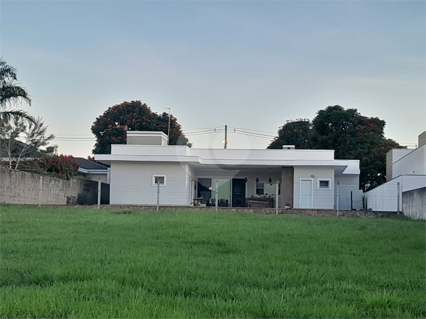 Casa à venda com 3 suítes no condomínio Village Ipanema 1, Araçoiaba da Serra - SP
