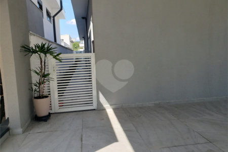 Casa à venda com 3 suítes no condomínio Residencial Veredas, Mogi das Cruzes - SP