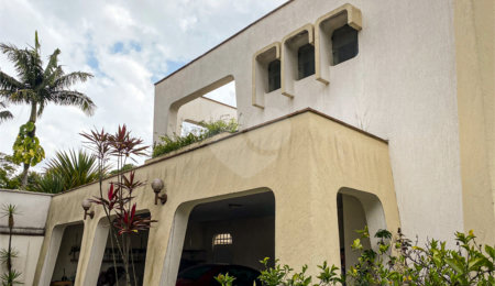 Casa à venda com 5 quartos, sendo 3 suítes,  em Brooklin, São Paulo, SP
