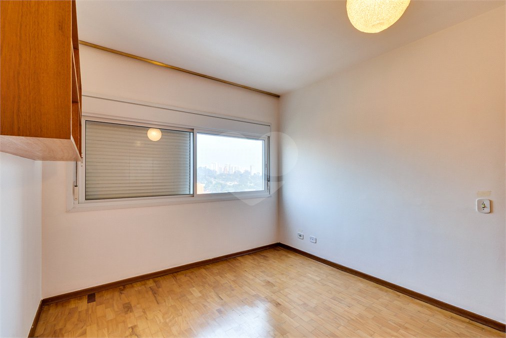Apartamento à venda com 4 quartos, sendo 1 suíte, em Chácara Santo Antônio, São Paulo, SP