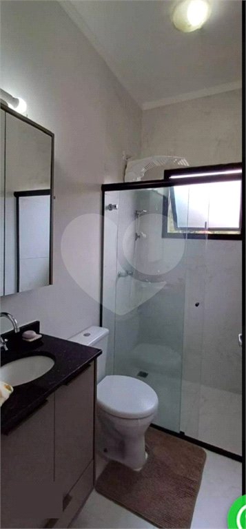 Casa à venda com 3 quartos, sendo 2 suítes, no condomínio Residencial Marchant Buarque, Atibaia - SP