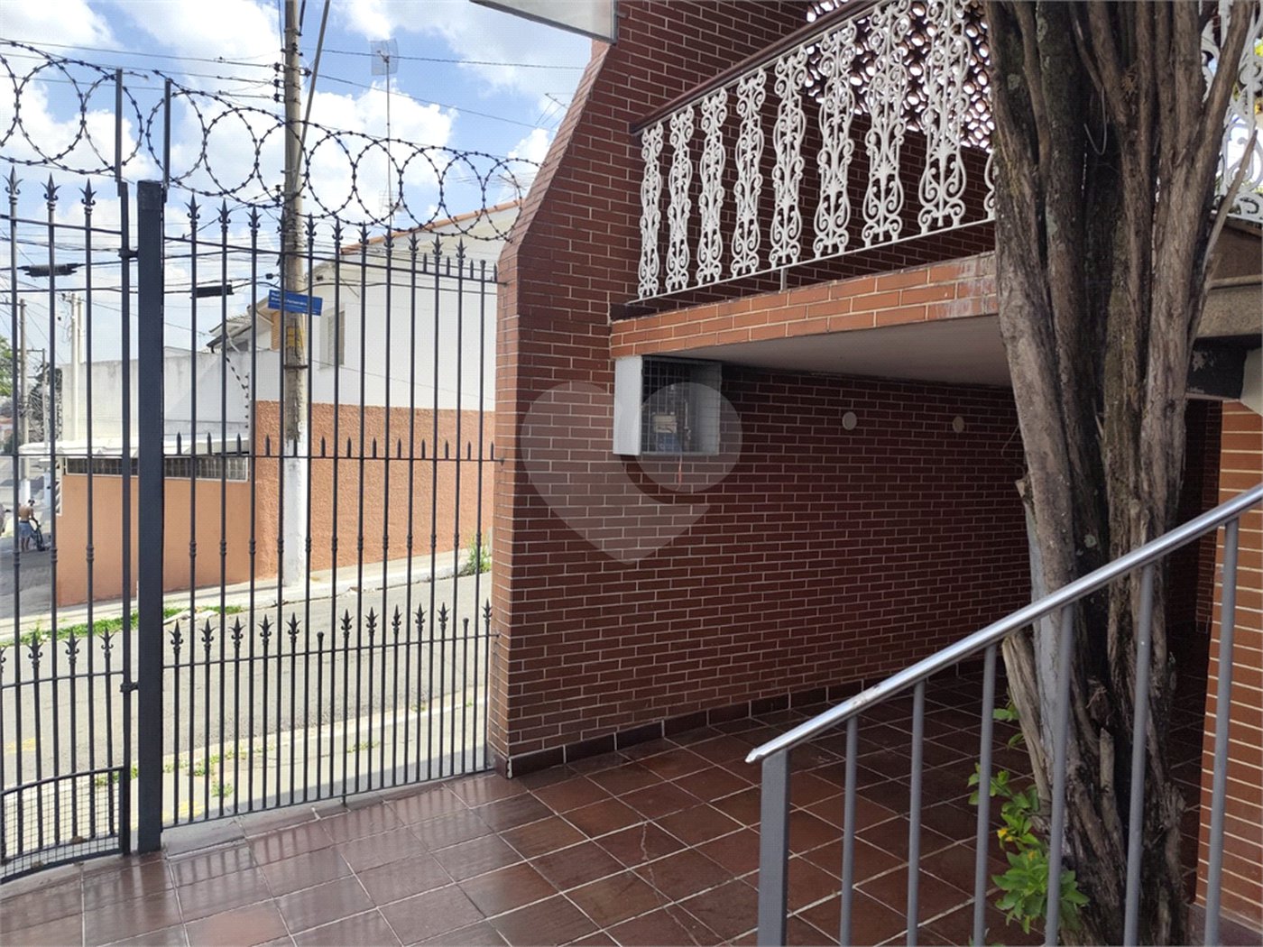 Sobrado à venda com 2 quartos em Vila Nivi, São Paulo, SP