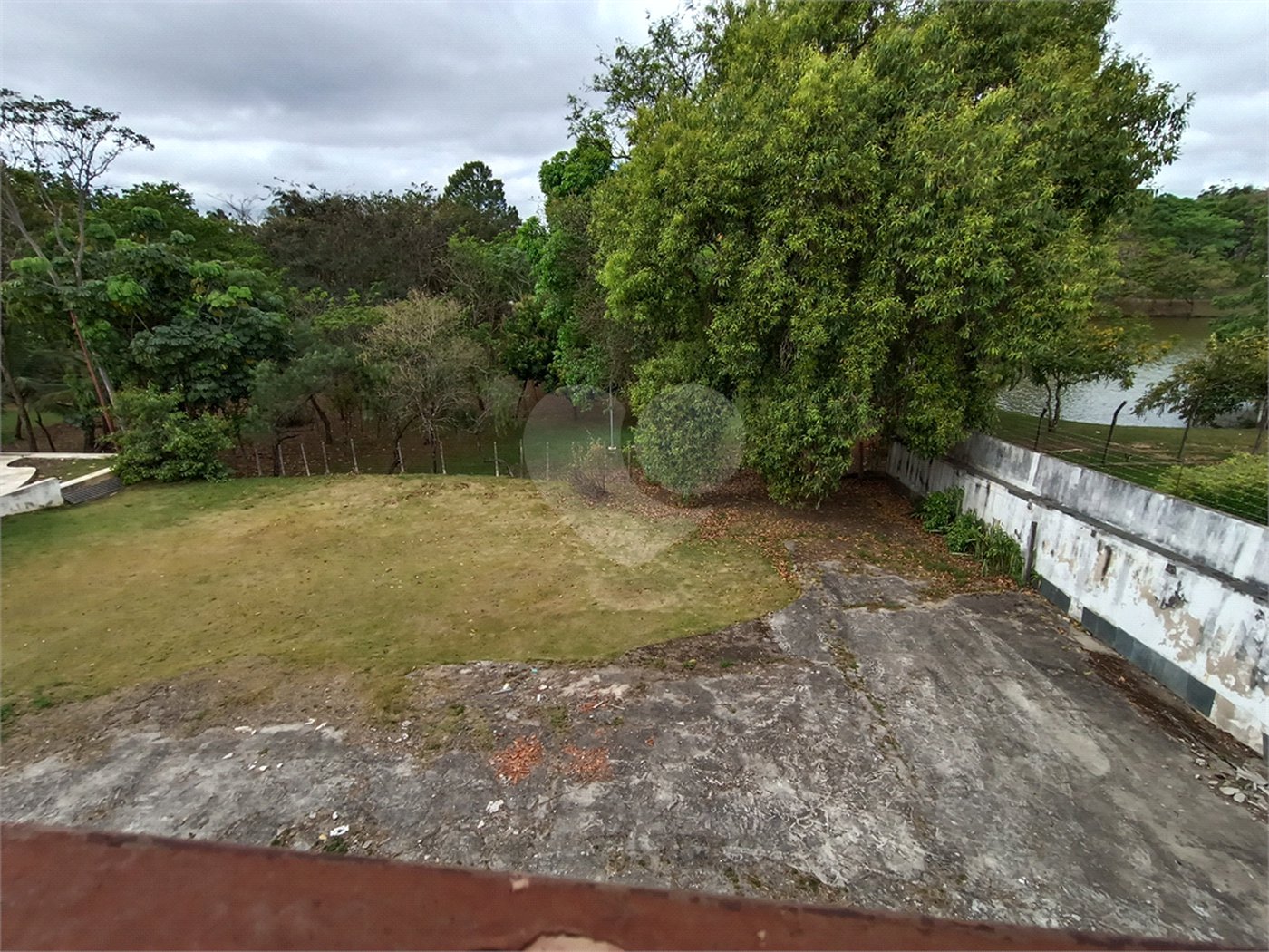 Casa à venda com 4 quartos, sendo 3 suítes, no condomínio Rancho Dirce, Sorocaba - SP