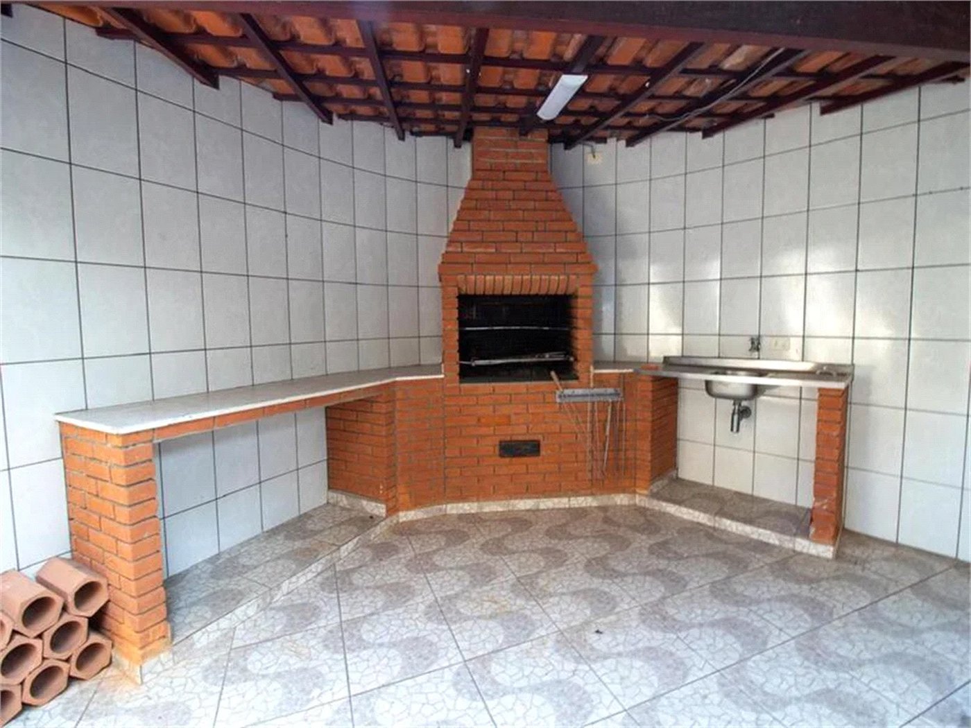 Casa à venda com 3 quartos, sendo 1 suíte, em Jardim Ester, São Paulo, SP