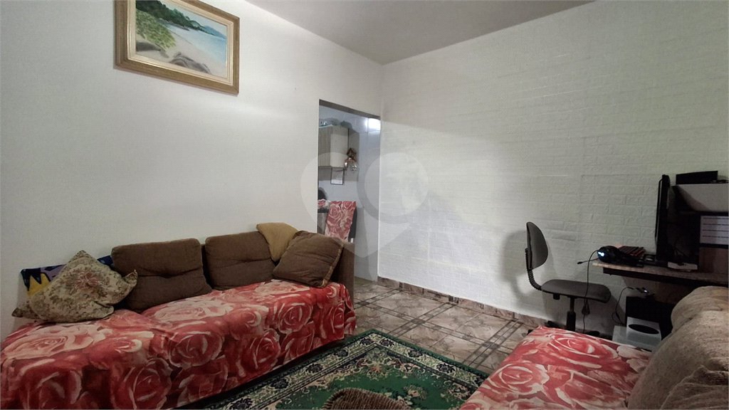 Casa de Vila à venda com 2 quartos em Vila Dylze, Votorantim, SP