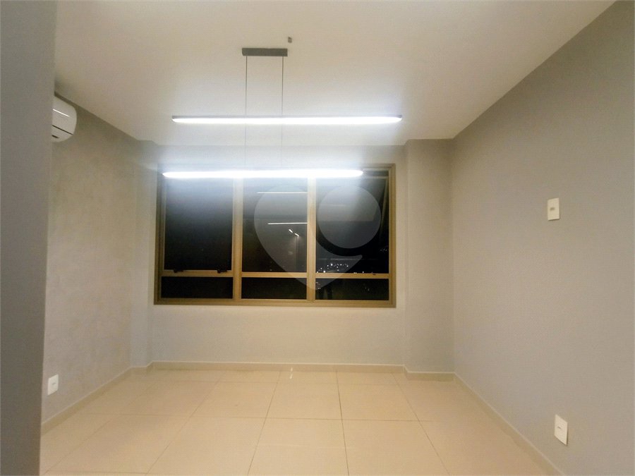 Sala para alugar em Del Castilho, Rio de Janeiro, RJ