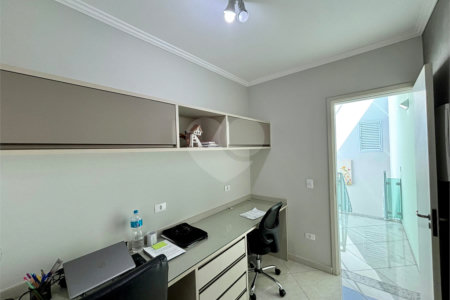 Casa à venda ou para alugar com 6 quartos, sendo 1 suíte, em Residencial/Comercial, Guarulhos, SP