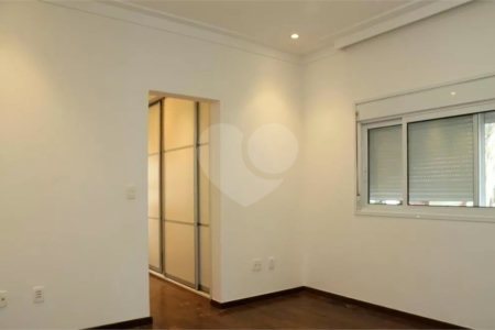 Casa à venda com 4 suítes no condomínio Residencial Morumbi, São Paulo - SP
