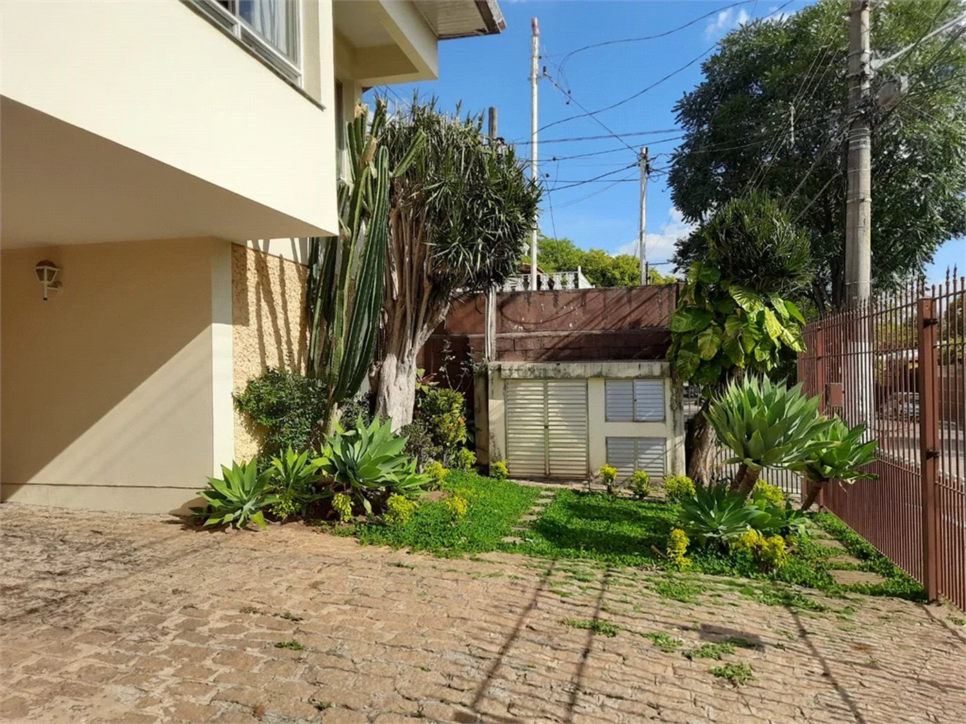 Casa à venda com 4 quartos, sendo 1 suíte, em Parque Continental, São Paulo, SP