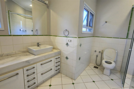 Casa à venda ou para alugar com 5 suítes no condomínio Residencial Jardim Primavera, Louveira - SP