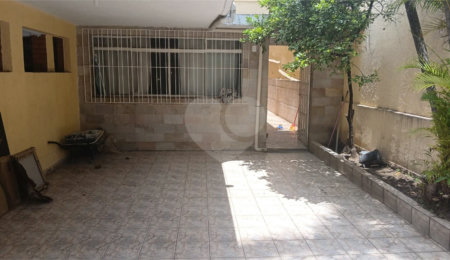 Sobrado à venda com 3 quartos, sendo 1 suíte,  em Parque Edu Chaves, São Paulo, SP