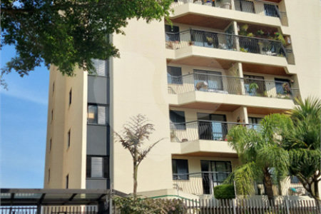 Apartamento à venda com 3 quartos, sendo 1 suíte,  em Vila Parque Jabaquara, São Paulo, SP