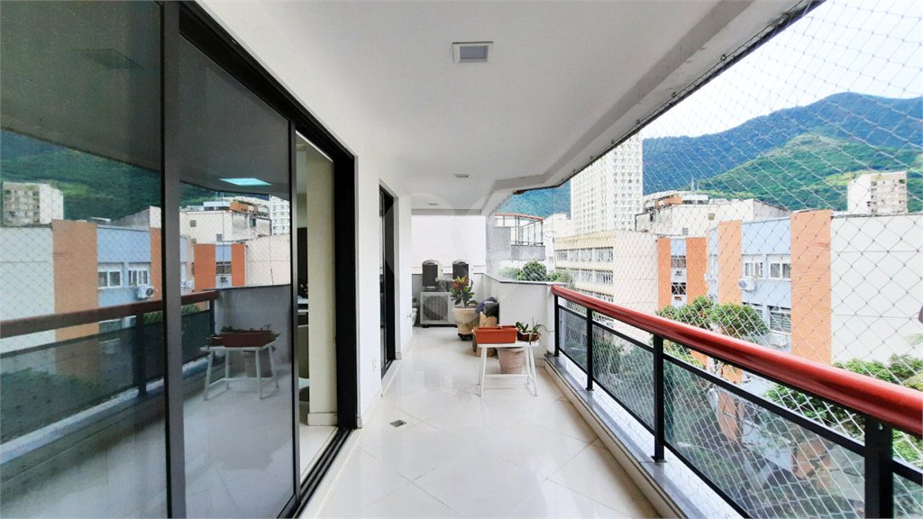 Cobertura à venda com 4 quartos, sendo 2 suítes,  em Tijuca, Rio de Janeiro, RJ